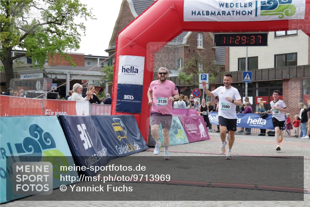 10.05.2026 - 8. Wedeler Halbmarathon Yannick Fuchs http://msf.ph/oto/9713969 10.05.2026 11:29:35 Ziel 168, 711, 1018, 2090, 2135 meine-sportfotos.de