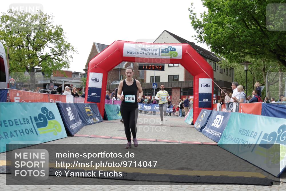 10.05.2026 - 8. Wedeler Halbmarathon Yannick Fuchs http://msf.ph/oto/9714047 10.05.2026 11:29:41 Ziel 131, 168, 711, 1018, 2090, 2135, 2192 meine-sportfotos.de
