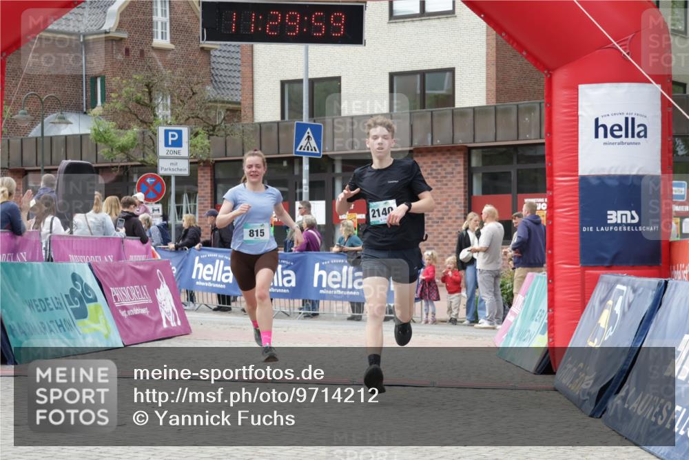10.05.2026 - 8. Wedeler Halbmarathon Yannick Fuchs http://msf.ph/oto/9714212 10.05.2026 11:29:58 Ziel 536, 620, 815, 2140, 2178 meine-sportfotos.de