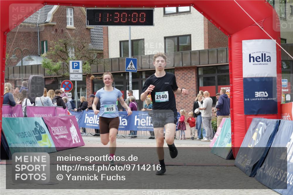 10.05.2026 - 8. Wedeler Halbmarathon Yannick Fuchs http://msf.ph/oto/9714216 10.05.2026 11:29:58 Ziel 536, 620, 815, 2140, 2178 meine-sportfotos.de