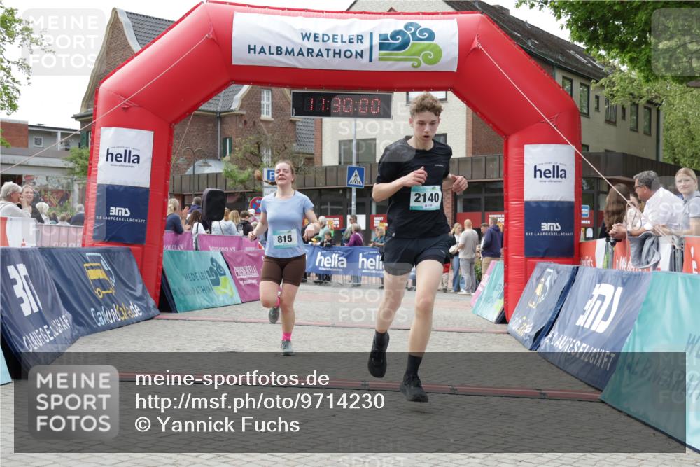 10.05.2026 - 8. Wedeler Halbmarathon Yannick Fuchs http://msf.ph/oto/9714230 10.05.2026 11:29:59 Ziel 536, 815, 2140 meine-sportfotos.de