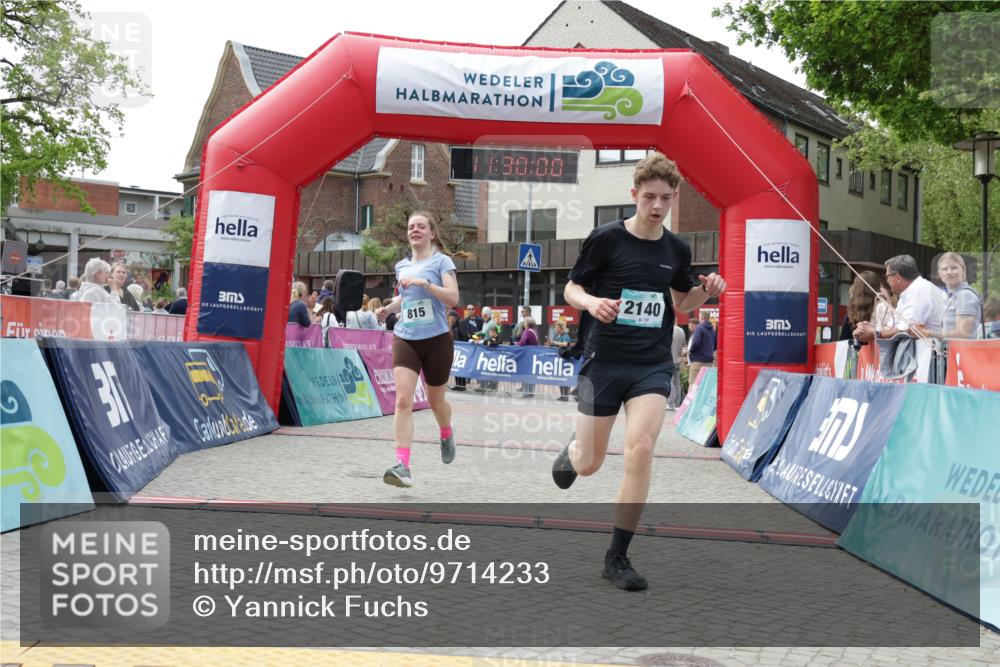 10.05.2026 - 8. Wedeler Halbmarathon Yannick Fuchs http://msf.ph/oto/9714233 10.05.2026 11:29:59 Ziel 536, 815, 2140 meine-sportfotos.de
