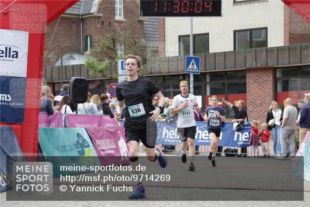 10.05.2026 - 8. Wedeler Halbmarathon Yannick Fuchs http://msf.ph/oto/9714269 10.05.2026 11:30:03 Ziel 536, 655, 815, 2123, 2140, 2147, 2155 meine-sportfotos.de