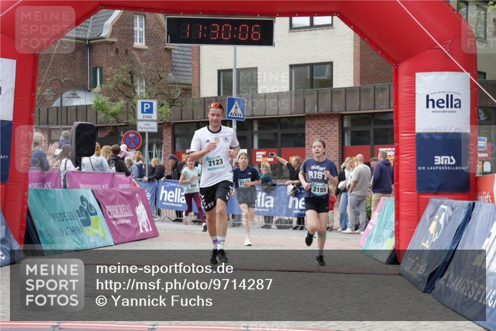 10.05.2026 - 8. Wedeler Halbmarathon Yannick Fuchs http://msf.ph/oto/9714287 10.05.2026 11:30:04 Ziel 536, 655, 815, 2123, 2140, 2147, 2155 meine-sportfotos.de