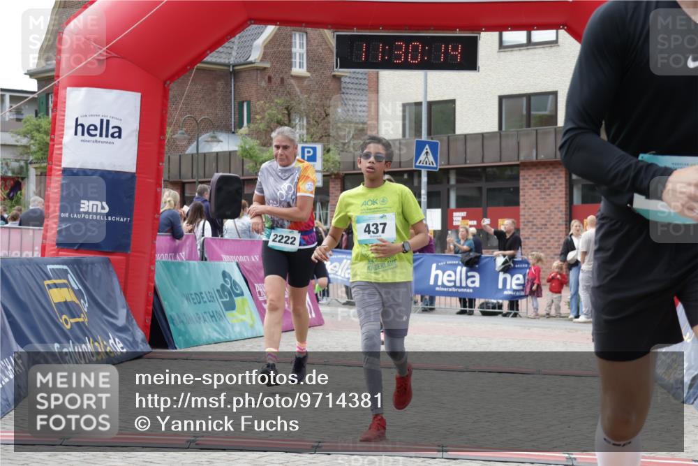 10.05.2026 - 8. Wedeler Halbmarathon Yannick Fuchs http://msf.ph/oto/9714381 10.05.2026 11:30:13 Ziel 437, 806, 2014, 2089, 2222 meine-sportfotos.de