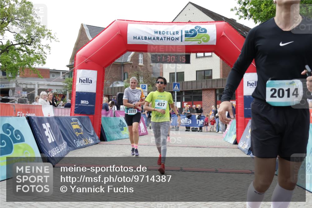 10.05.2026 - 8. Wedeler Halbmarathon Yannick Fuchs http://msf.ph/oto/9714387 10.05.2026 11:30:13 Ziel 437, 806, 2014, 2089, 2222 meine-sportfotos.de