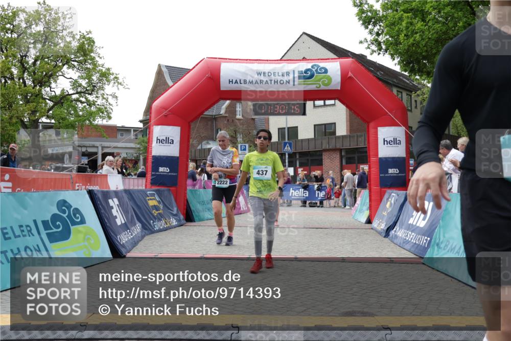 10.05.2026 - 8. Wedeler Halbmarathon Yannick Fuchs http://msf.ph/oto/9714393 10.05.2026 11:30:13 Ziel 437, 806, 2014, 2089, 2222 meine-sportfotos.de