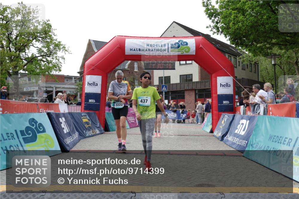 10.05.2026 - 8. Wedeler Halbmarathon Yannick Fuchs http://msf.ph/oto/9714399 10.05.2026 11:30:14 Ziel 437, 806, 2014, 2089, 2222 meine-sportfotos.de
