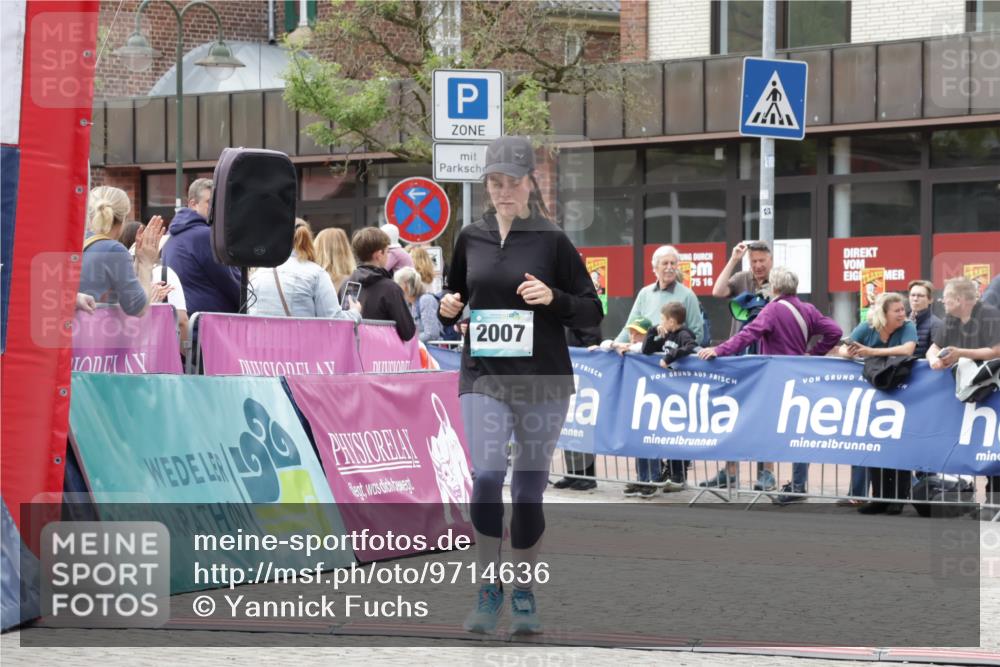 10.05.2026 - 8. Wedeler Halbmarathon Yannick Fuchs http://msf.ph/oto/9714636 10.05.2026 11:30:46 Ziel 341, 777, 2007 meine-sportfotos.de