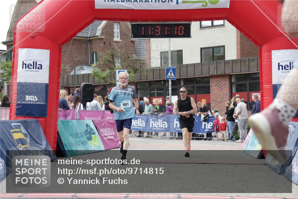 10.05.2026 - 8. Wedeler Halbmarathon Yannick Fuchs http://msf.ph/oto/9714815 10.05.2026 11:31:09 Ziel 852, 910, 981, 2154 meine-sportfotos.de