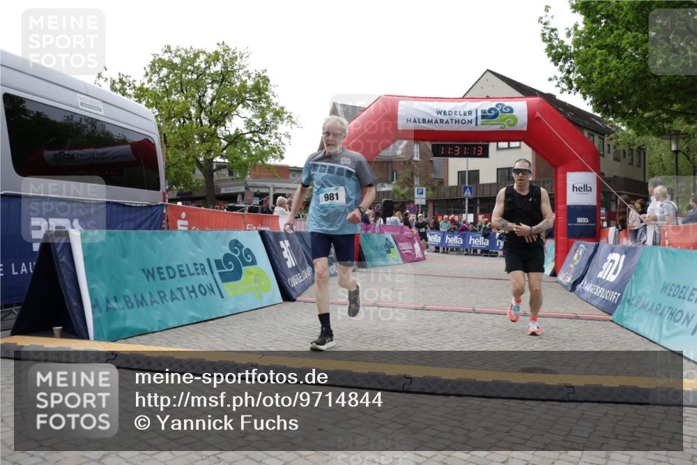 10.05.2026 - 8. Wedeler Halbmarathon Yannick Fuchs http://msf.ph/oto/9714844 10.05.2026 11:31:11 Ziel 277, 852, 910, 981 meine-sportfotos.de