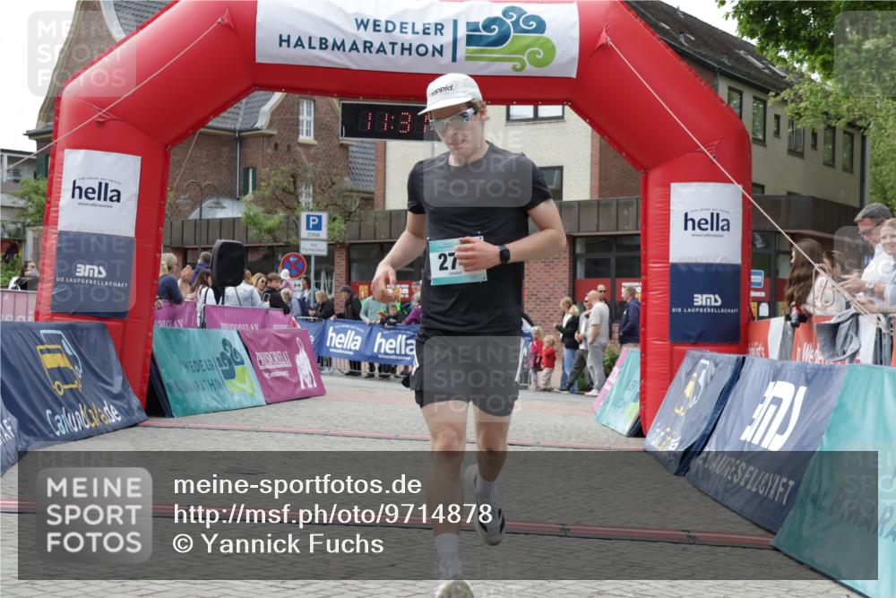 10.05.2026 - 8. Wedeler Halbmarathon Yannick Fuchs http://msf.ph/oto/9714878 10.05.2026 11:31:15 Ziel 277, 852 meine-sportfotos.de