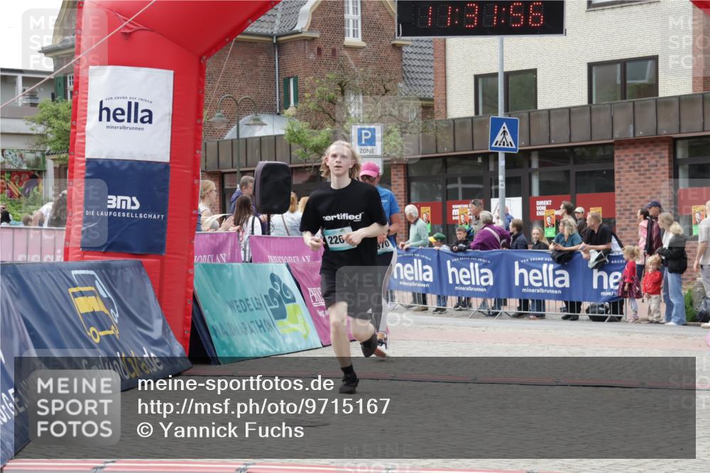 10.05.2026 - 8. Wedeler Halbmarathon Yannick Fuchs http://msf.ph/oto/9715167 10.05.2026 11:31:54 Ziel 970, 2201 meine-sportfotos.de