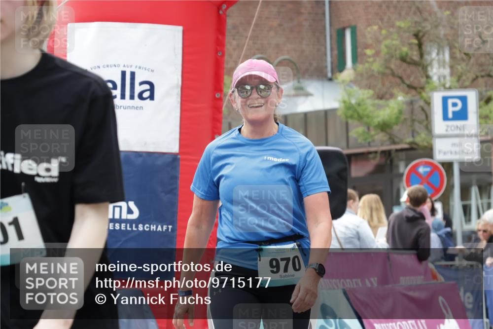 10.05.2026 - 8. Wedeler Halbmarathon Yannick Fuchs http://msf.ph/oto/9715177 10.05.2026 11:31:57 Ziel 508, 970, 2201 meine-sportfotos.de