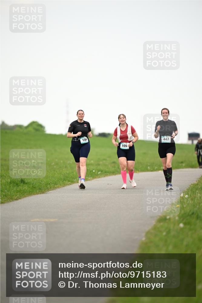10.05.2026 - 8. Wedeler Halbmarathon Dr. Thomas Lammeyer http://msf.ph/oto/9715183 10.05.2026 12:25:22 Laufen 104, 105, 447 meine-sportfotos.de