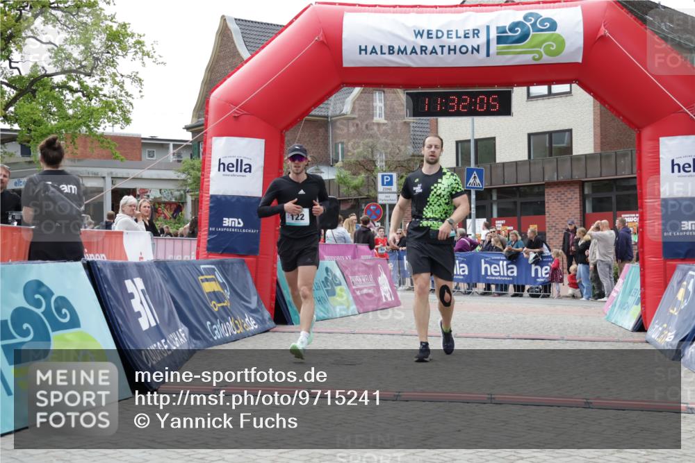 10.05.2026 - 8. Wedeler Halbmarathon Yannick Fuchs http://msf.ph/oto/9715241 10.05.2026 11:32:03 Ziel 46, 122, 508, 939, 990, 2091 meine-sportfotos.de
