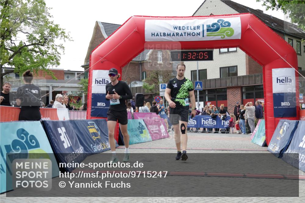 10.05.2026 - 8. Wedeler Halbmarathon Yannick Fuchs http://msf.ph/oto/9715247 10.05.2026 11:32:03 Ziel 46, 122, 508, 939, 990, 2091 meine-sportfotos.de