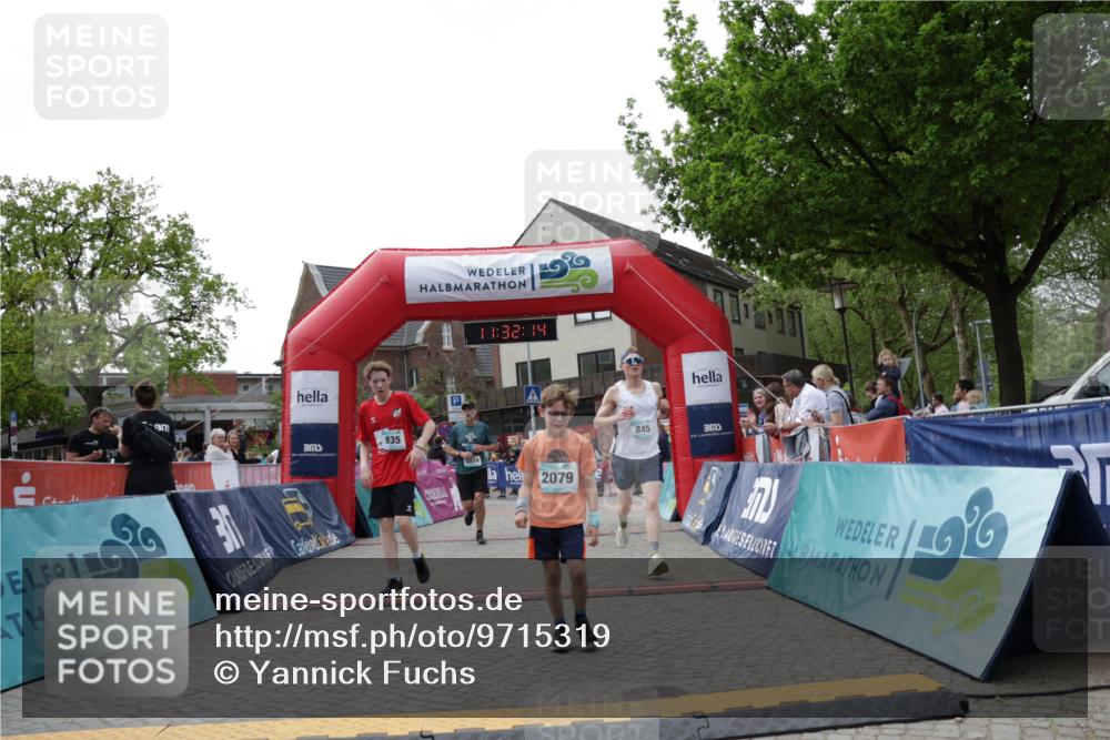 10.05.2026 - 8. Wedeler Halbmarathon Yannick Fuchs http://msf.ph/oto/9715319 10.05.2026 11:32:13 Ziel 325, 845, 935, 1010, 2079 meine-sportfotos.de