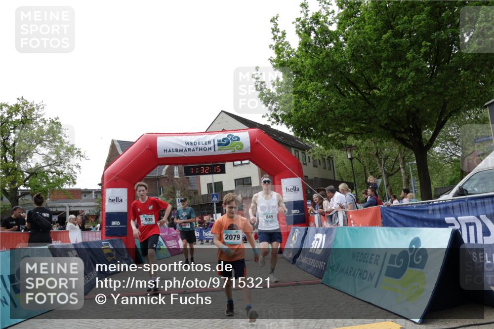 10.05.2026 - 8. Wedeler Halbmarathon Yannick Fuchs http://msf.ph/oto/9715321 10.05.2026 11:32:13 Ziel 325, 845, 935, 1010, 2079 meine-sportfotos.de
