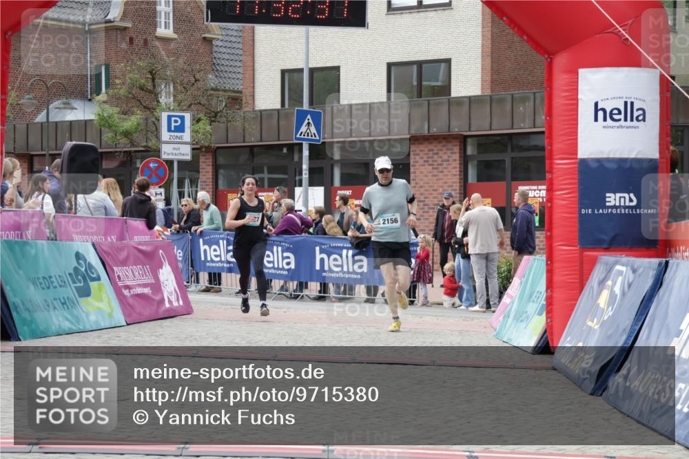 10.05.2026 - 8. Wedeler Halbmarathon Yannick Fuchs http://msf.ph/oto/9715380 10.05.2026 11:32:29 Ziel 827, 865, 944, 2156 meine-sportfotos.de