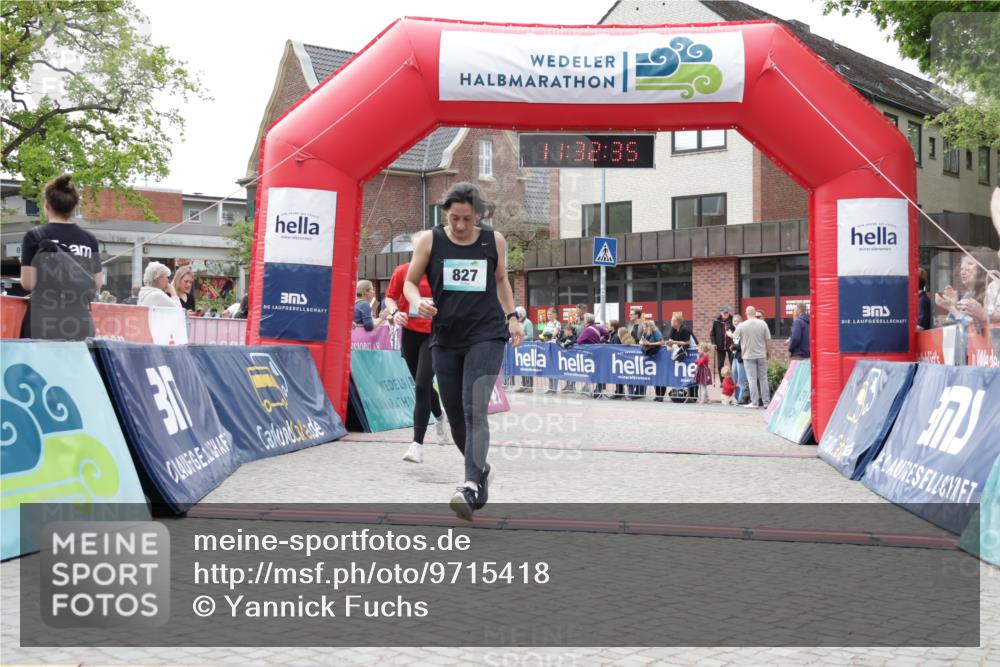 10.05.2026 - 8. Wedeler Halbmarathon Yannick Fuchs http://msf.ph/oto/9715418 10.05.2026 11:32:33 Ziel 827, 944, 2156 meine-sportfotos.de
