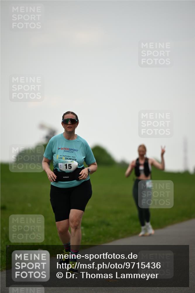 10.05.2026 - 8. Wedeler Halbmarathon Dr. Thomas Lammeyer http://msf.ph/oto/9715436 10.05.2026 12:27:44 Laufen 2023 meine-sportfotos.de