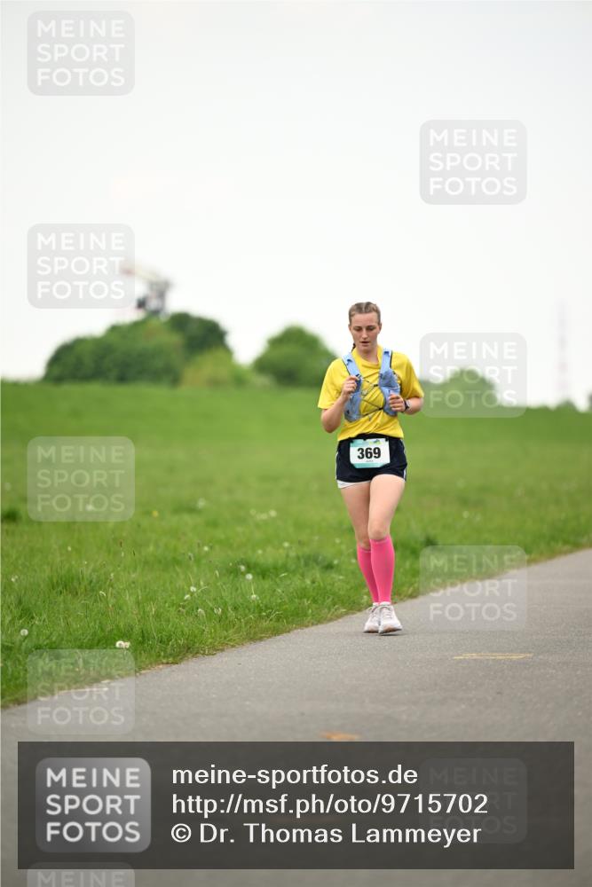 10.05.2026 - 8. Wedeler Halbmarathon Dr. Thomas Lammeyer http://msf.ph/oto/9715702 10.05.2026 12:29:10 Laufen 369 meine-sportfotos.de