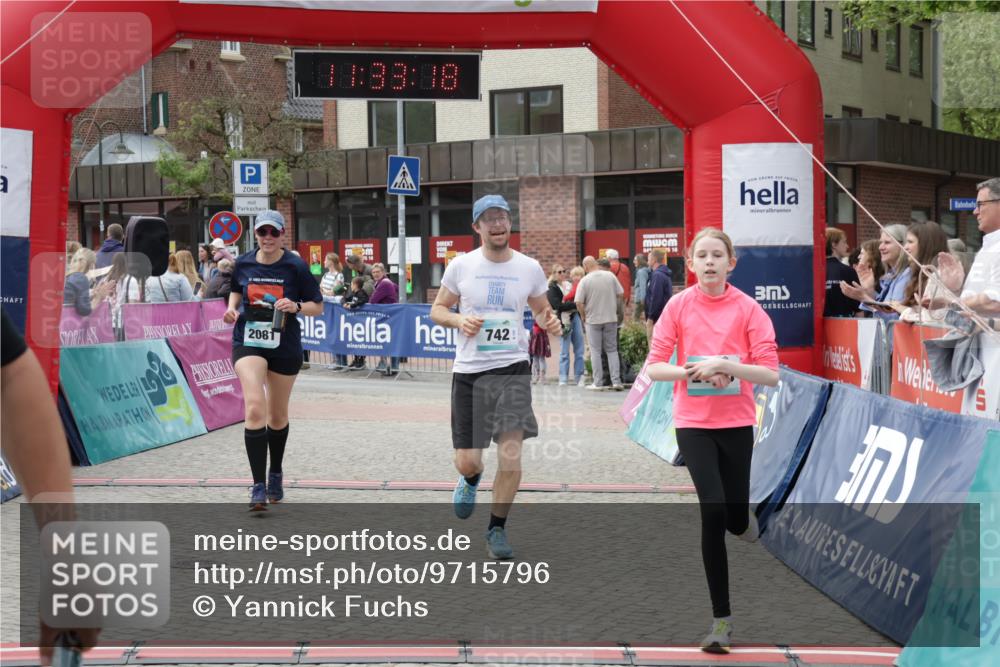 10.05.2026 - 8. Wedeler Halbmarathon Yannick Fuchs http://msf.ph/oto/9715796 10.05.2026 11:33:16 Ziel 742, 2107, 2118, 2128, 2195 meine-sportfotos.de
