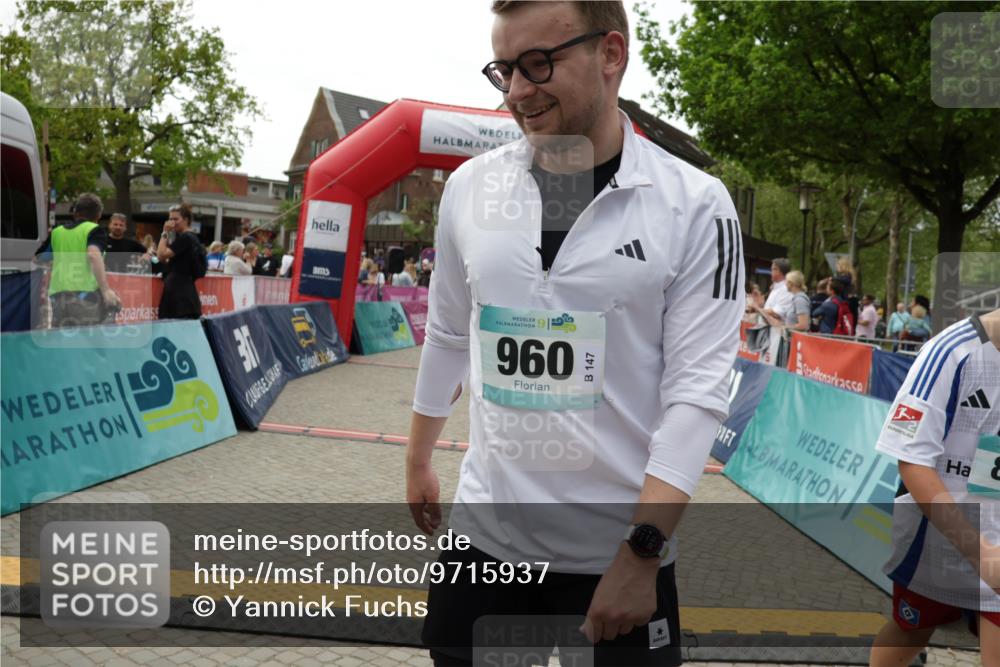 10.05.2026 - 8. Wedeler Halbmarathon Yannick Fuchs http://msf.ph/oto/9715937 10.05.2026 11:33:35 Ziel 897, 1055 meine-sportfotos.de