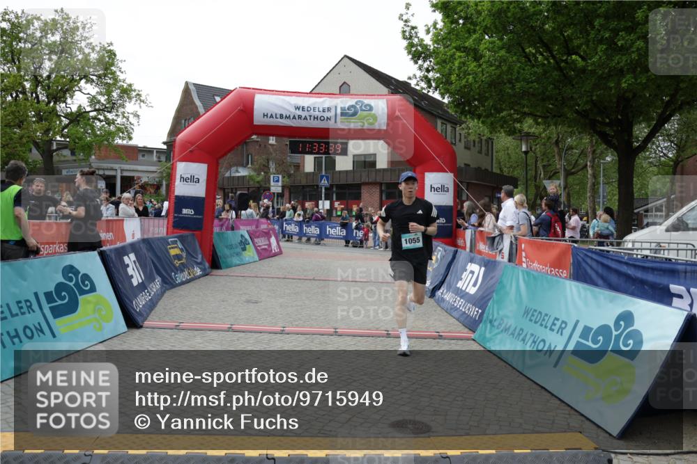 10.05.2026 - 8. Wedeler Halbmarathon Yannick Fuchs http://msf.ph/oto/9715949 10.05.2026 11:33:38 Ziel 1055 meine-sportfotos.de