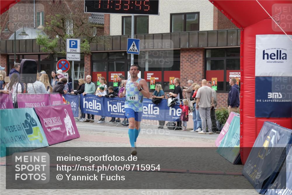 10.05.2026 - 8. Wedeler Halbmarathon Yannick Fuchs http://msf.ph/oto/9715954 10.05.2026 11:33:43 Ziel 141, 1055 meine-sportfotos.de