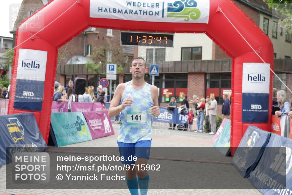 10.05.2026 - 8. Wedeler Halbmarathon Yannick Fuchs http://msf.ph/oto/9715962 10.05.2026 11:33:45 Ziel 141, 741 meine-sportfotos.de