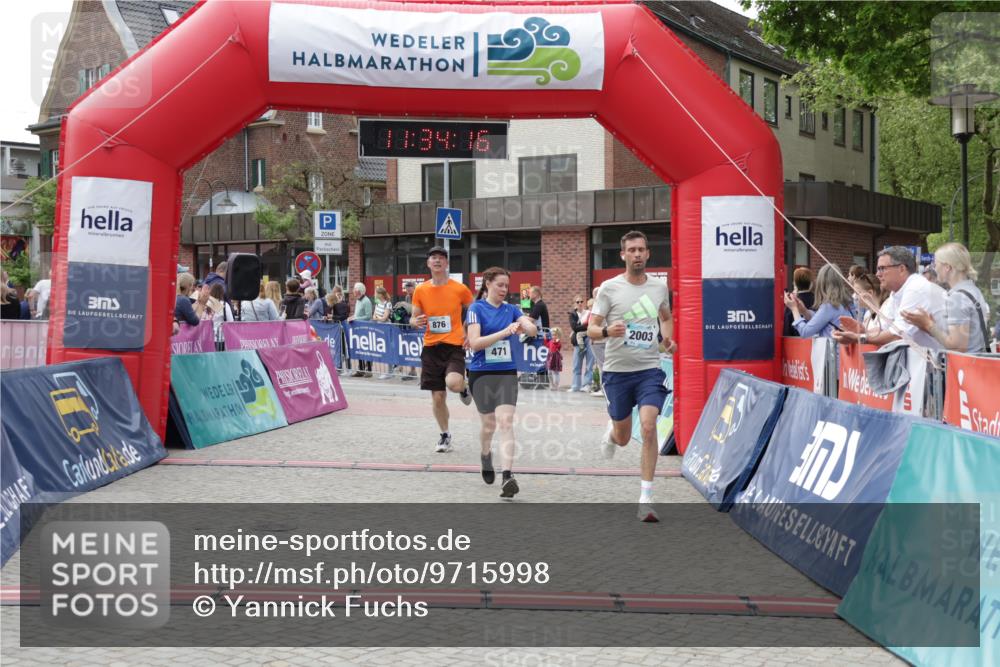 10.05.2026 - 8. Wedeler Halbmarathon Yannick Fuchs http://msf.ph/oto/9715998 10.05.2026 11:34:14 Ziel 471, 876, 913, 2003, 2029 meine-sportfotos.de