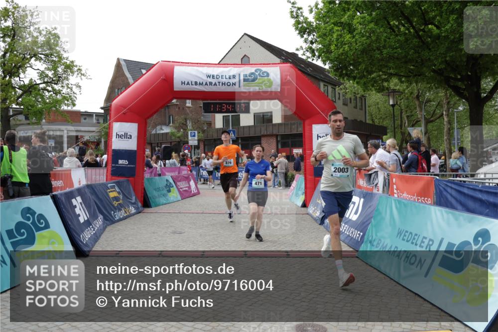 10.05.2026 - 8. Wedeler Halbmarathon Yannick Fuchs http://msf.ph/oto/9716004 10.05.2026 11:34:15 Ziel 471, 876, 913, 2003, 2029 meine-sportfotos.de