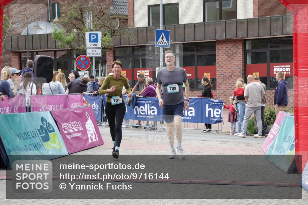 10.05.2026 - 8. Wedeler Halbmarathon Yannick Fuchs http://msf.ph/oto/9716144 10.05.2026 11:34:56 Ziel 440, 701, 709, 2065, 2098 meine-sportfotos.de