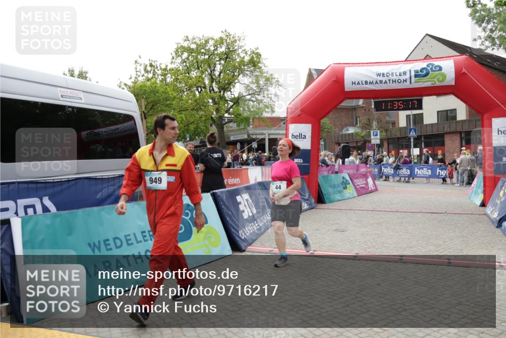 10.05.2026 - 8. Wedeler Halbmarathon Yannick Fuchs http://msf.ph/oto/9716217 10.05.2026 11:35:16 Ziel 44, 334, 949, 2075 meine-sportfotos.de