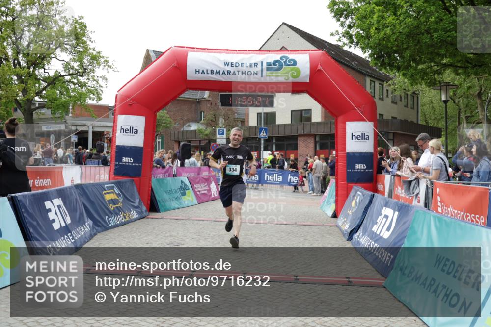 10.05.2026 - 8. Wedeler Halbmarathon Yannick Fuchs http://msf.ph/oto/9716232 10.05.2026 11:35:20 Ziel 44, 334, 599 meine-sportfotos.de