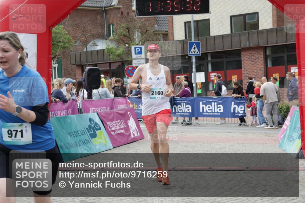 10.05.2026 - 8. Wedeler Halbmarathon Yannick Fuchs http://msf.ph/oto/9716259 10.05.2026 11:35:30 Ziel 599, 785, 971, 2160 meine-sportfotos.de