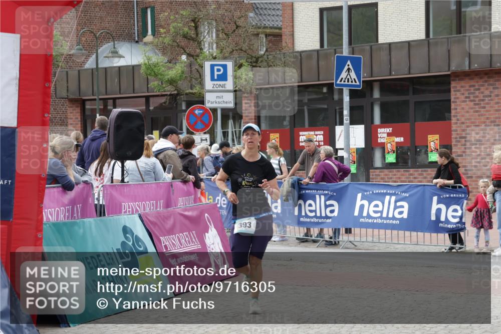 10.05.2026 - 8. Wedeler Halbmarathon Yannick Fuchs http://msf.ph/oto/9716305 10.05.2026 11:35:57 Ziel 393 meine-sportfotos.de