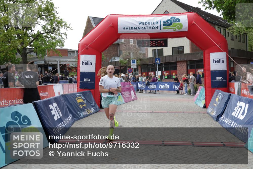 10.05.2026 - 8. Wedeler Halbmarathon Yannick Fuchs http://msf.ph/oto/9716332 10.05.2026 11:36:03 Ziel 393, 898 meine-sportfotos.de
