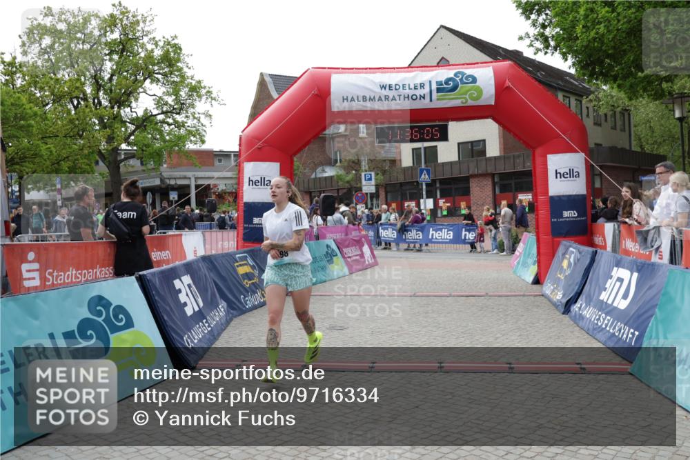 10.05.2026 - 8. Wedeler Halbmarathon Yannick Fuchs http://msf.ph/oto/9716334 10.05.2026 11:36:04 Ziel 393, 898 meine-sportfotos.de