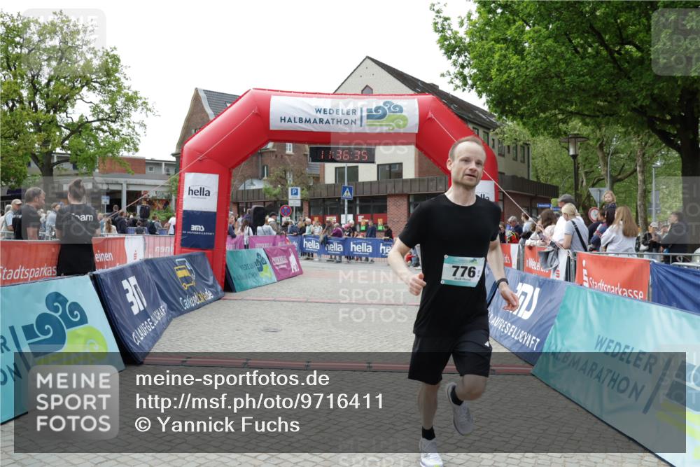 10.05.2026 - 8. Wedeler Halbmarathon Yannick Fuchs http://msf.ph/oto/9716411 10.05.2026 11:36:33 Ziel 776 meine-sportfotos.de