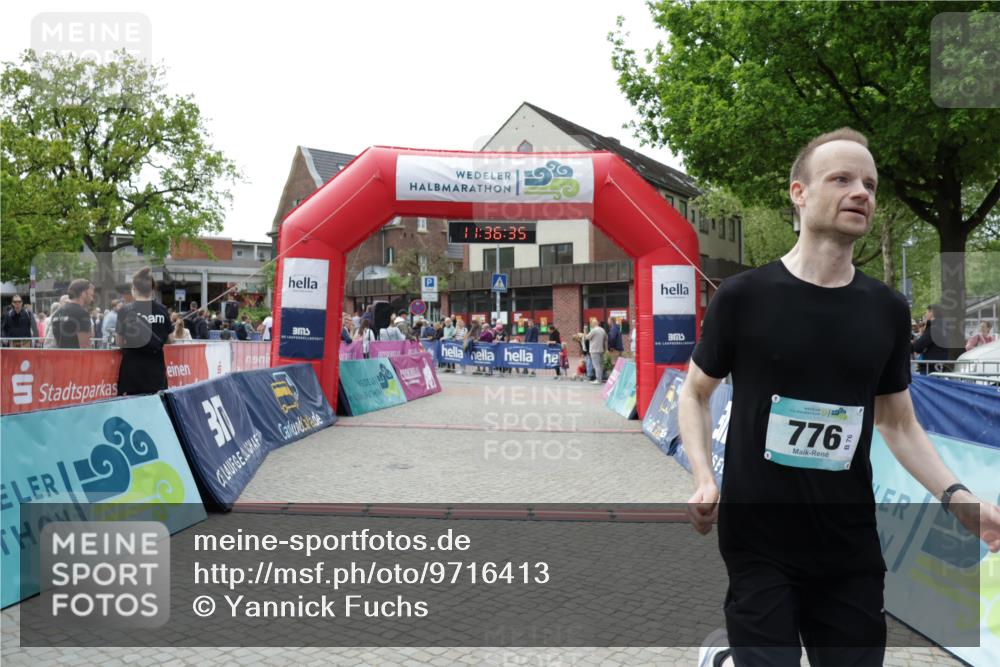 10.05.2026 - 8. Wedeler Halbmarathon Yannick Fuchs http://msf.ph/oto/9716413 10.05.2026 11:36:33 Ziel 776 meine-sportfotos.de