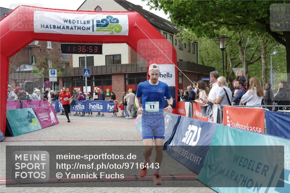 10.05.2026 - 8. Wedeler Halbmarathon Yannick Fuchs http://msf.ph/oto/9716443 10.05.2026 11:36:52 Ziel 11, 950 meine-sportfotos.de