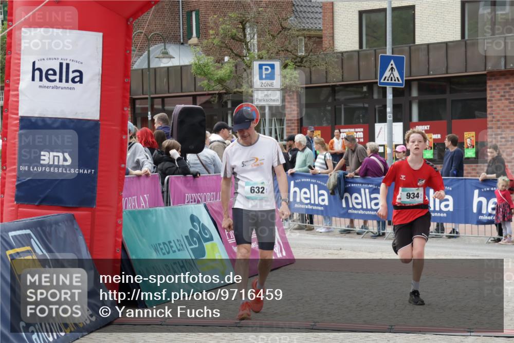 10.05.2026 - 8. Wedeler Halbmarathon Yannick Fuchs http://msf.ph/oto/9716459 10.05.2026 11:36:57 Ziel 632, 934, 950 meine-sportfotos.de