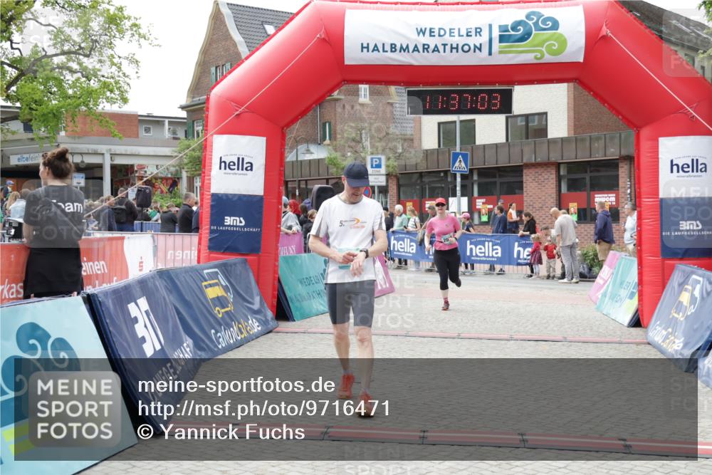 10.05.2026 - 8. Wedeler Halbmarathon Yannick Fuchs http://msf.ph/oto/9716471 10.05.2026 11:37:01 Ziel 632, 696, 934, 2068 meine-sportfotos.de