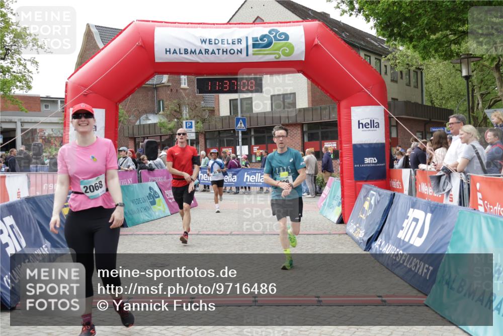 10.05.2026 - 8. Wedeler Halbmarathon Yannick Fuchs http://msf.ph/oto/9716486 10.05.2026 11:37:06 Ziel 31, 61, 333, 696, 2068 meine-sportfotos.de