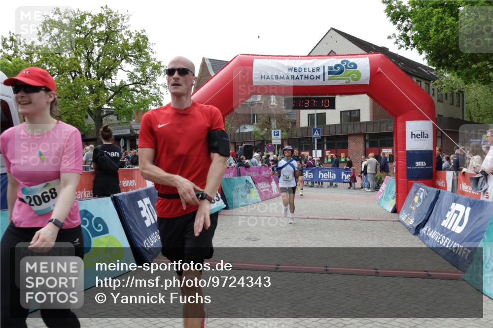 10.05.2026 - 8. Wedeler Halbmarathon Yannick Fuchs http://msf.ph/oto/9724343 10.05.2026 11:37:08 Ziel 31, 61, 333, 696, 869, 2068 meine-sportfotos.de