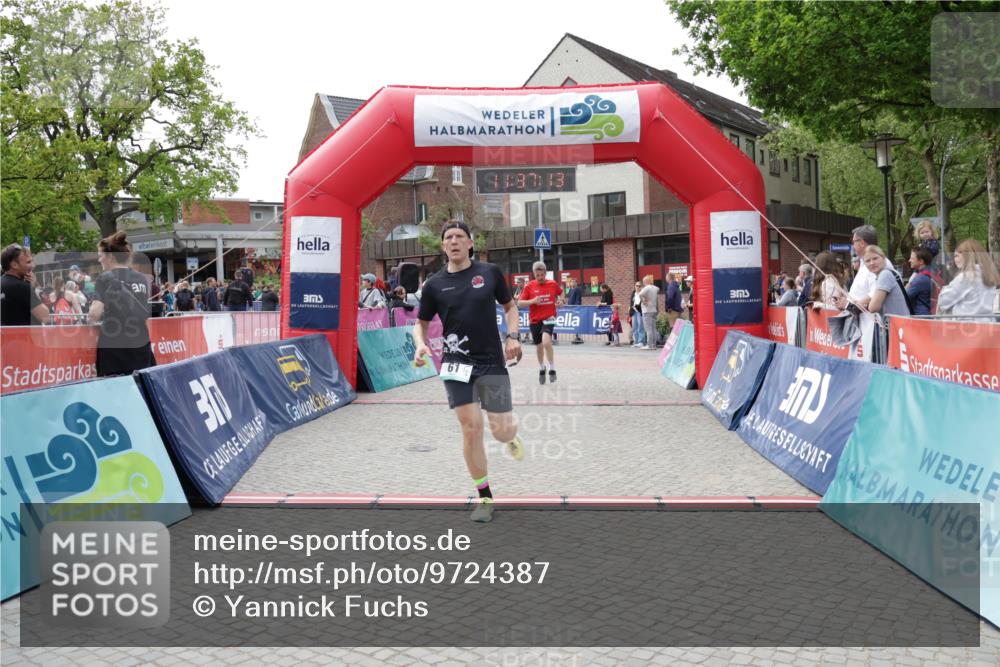 10.05.2026 - 8. Wedeler Halbmarathon Yannick Fuchs http://msf.ph/oto/9724387 10.05.2026 11:37:11 Ziel 31, 61, 333, 696, 869 meine-sportfotos.de