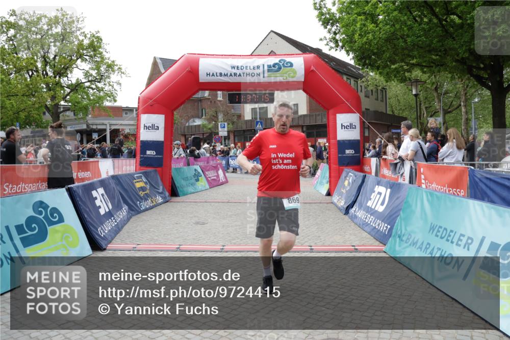 10.05.2026 - 8. Wedeler Halbmarathon Yannick Fuchs http://msf.ph/oto/9724415 10.05.2026 11:37:13 Ziel 31, 61, 869, 2193 meine-sportfotos.de